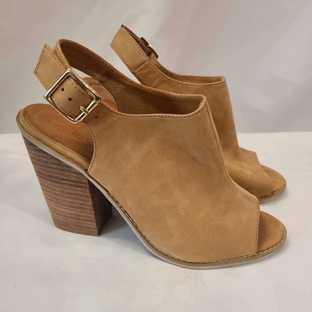 Tan leather heels